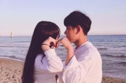 qq头像情侣一男一女,一男一女甜蜜搭配,展现恋爱甜蜜瞬间