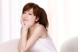 娱乐圈吃瓜王心凌是谁啊,从青春偶像到话题女王