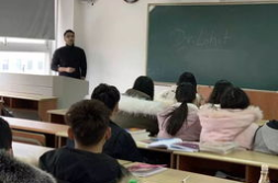出国留学培训,课程、师资、费用与选择指南